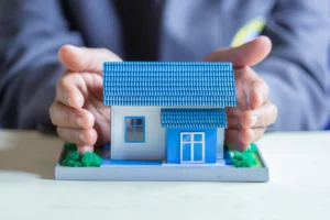 Tips for Dealing with Insurance Claims for Roof Damage in Melbourne